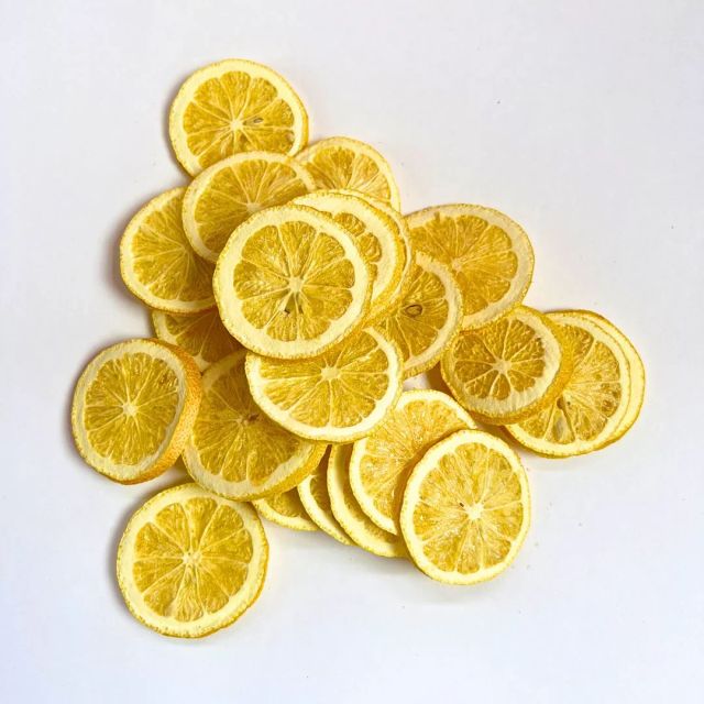 Freeze Dried Lemon Slices Shape Slices Taste Sour&sweet Thickness 0.5 Cm Shelf Life 2 YEARS Size Diameter: 5-7cm Place of Origin THAILAND - Image 2