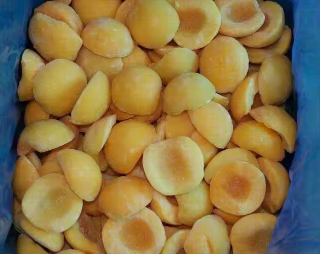 Hot Selling IQF Wholesale fruit frozen yellow peach slice of halves - Image 3