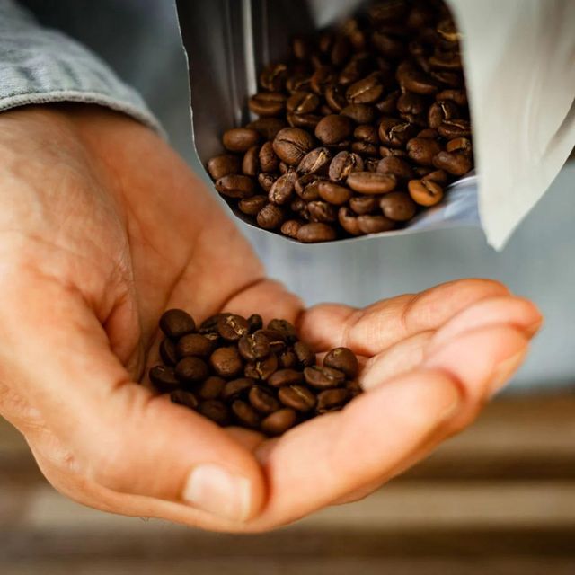 Wholesale Premium Light Roast Ground Organic Robusta Coffee Beans Vietnam OEM Service Best Price Bulk Export Caffeinated - Image 3