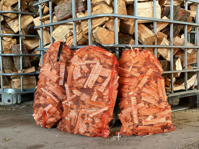 Buy High Quality Kindling Firewood Dry And Ready For Quick Ignition Ideal For Strong Flame Fast Fire Start Perfect For Home Fireplace And Camping Fast Delivery Premium Quality - Image 4