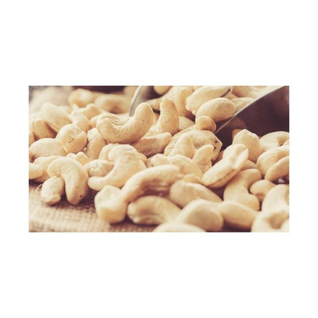 cashew nuts for export and international trade high quality kernels with excellent shelf life and packaging optionscashew nuts for export and international trade high quality kernels with excellent shelf life and packaging options - Image 3