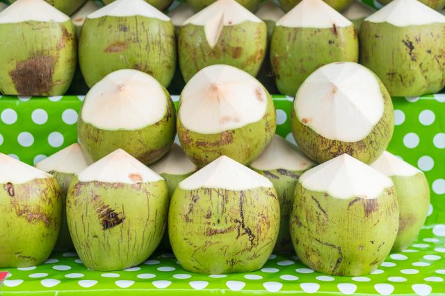 Green Young Coconut Weight 0.7 – 1.2 Kgs/pc Place of Origin THAILAND Shelf Life 2 Months, 2 YEARS Shape Diamond Shape Or Polish Shape - Image 2