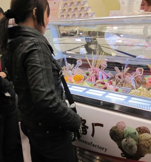 Gelato Dipping Freezer/Italian Ice Cream Showcase - Image 1