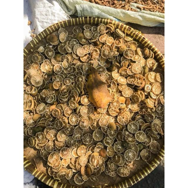 DRIED LEMON SLICE GRADE A Grade A Type Dried Form Slices Color Various Texture Dried Weight (kg) 1 kg Flavor Refreshing Place of Origin Indonesia - Image 3