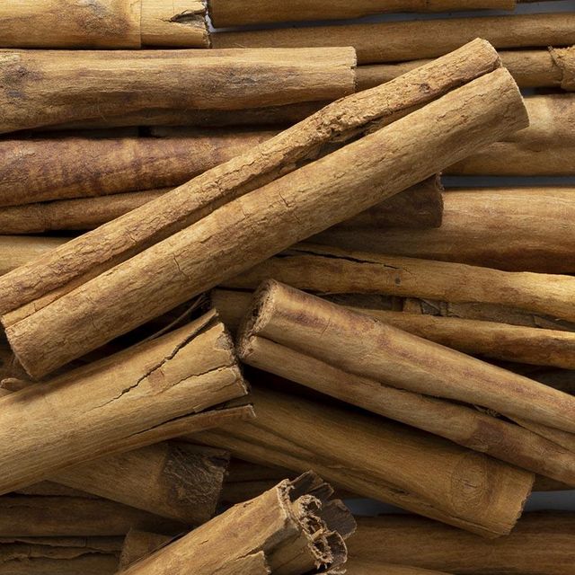 High Quality Cinnamon Bark And Cinnamon Powder Available In Bulk For Wholesale Cinnamon Supply And Distribution - Image 4
