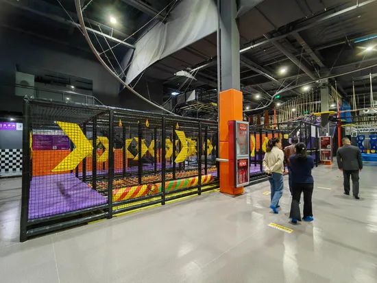 Custom Design Large Indoor Playground Trampoline Park Jumping Trampoline Park - Image 4