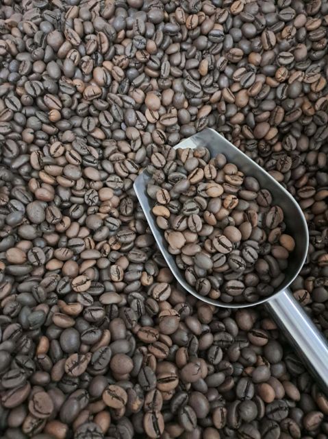 Green Coffee Beans Origin Other Features Organic Grade First class Taste Subtly Bitter Form Raw Coffee Seeds Product Type Beverages - Image 2