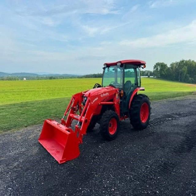Wholesale Cost Effective MX5400 with 4WD Tractor Agricultural Farm Machinery Tractor - Image 4