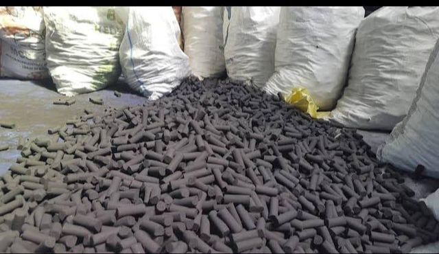 Coconut Charcoal Briquette - Image 4