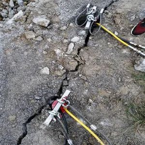 High Quality Hydraulic Rock Splitter Piston Rock Splitter - Image 5