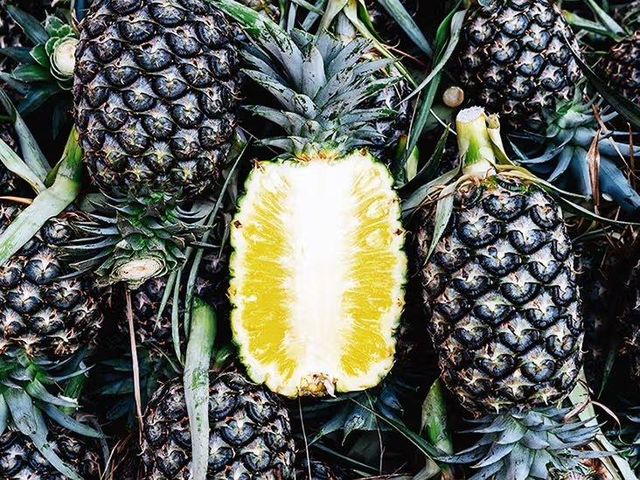 Fresh Pineapple - Image 2