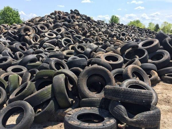 USED Radial Truck Tire, Tire for Truck, TBR sweater size available - Image 3