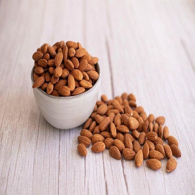 Wholesale Foods Raw Almonds From California First Grade Nonpareil Variety For Sale - Image 5