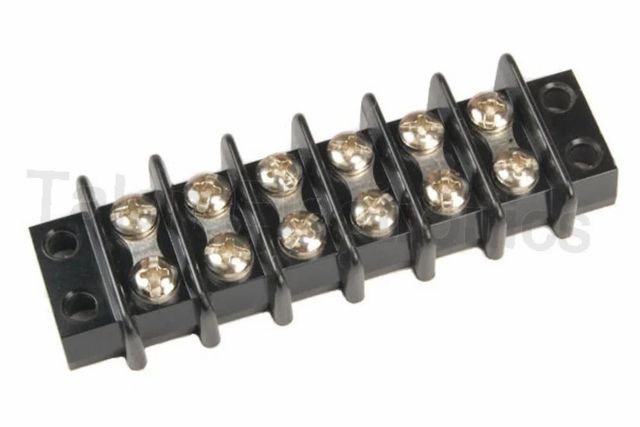 Plug In Terminal Block Panel Accessories Color AS PER REQUIRMENT Brand AS PER REQUIRMENT Part Number AS PER REQUIRMENT Current Rating AS PER - Image 3