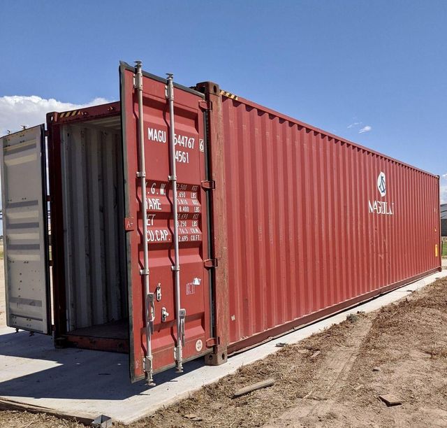 Industrial Grade Shipping Containers Suitable For Cargo Shipping Warehouse Storage And Equipment Protection - Image 1