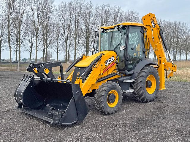 Best Quality JCB 4CX Backhoe Loader Bulk Deal - Image 3