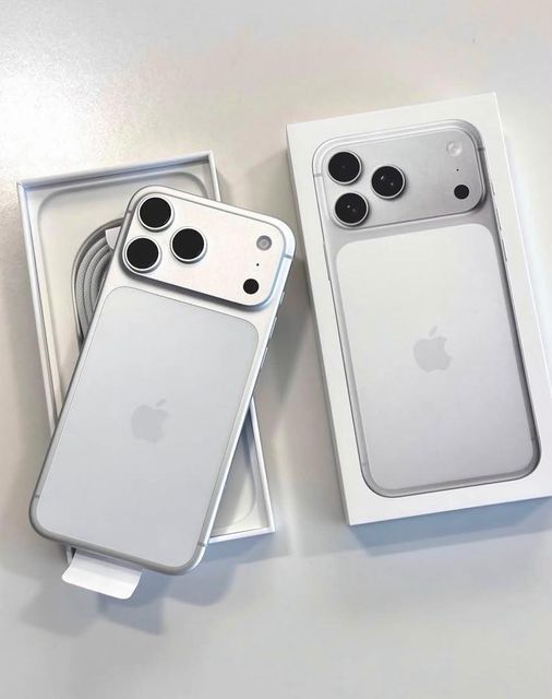 High Quality New Original Apple iPhone 17 Pro 512GB 1TB 5G Silver Cosmic Orange Deep Blue - Image 3
