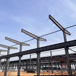 Versatile Prefabricated Steel Building for Workshops and Warehouses - Image 3