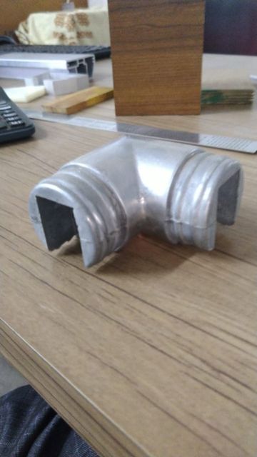 Aluminium Glass Railings, 12 mm, Railing System Type: Block System - Image 3