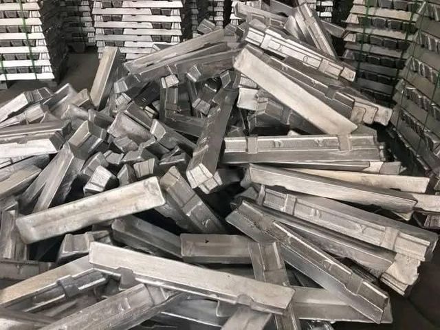 A7 ALUMINIUM INGOT - Image 3