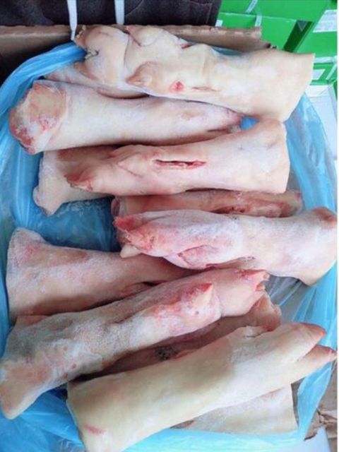 Frozen Pork Feet - Image 2