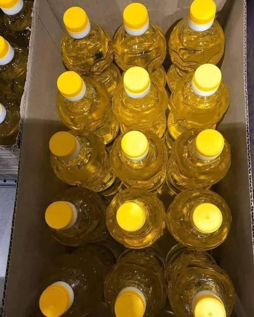 Refined Sunflower oil for sale - Image 1