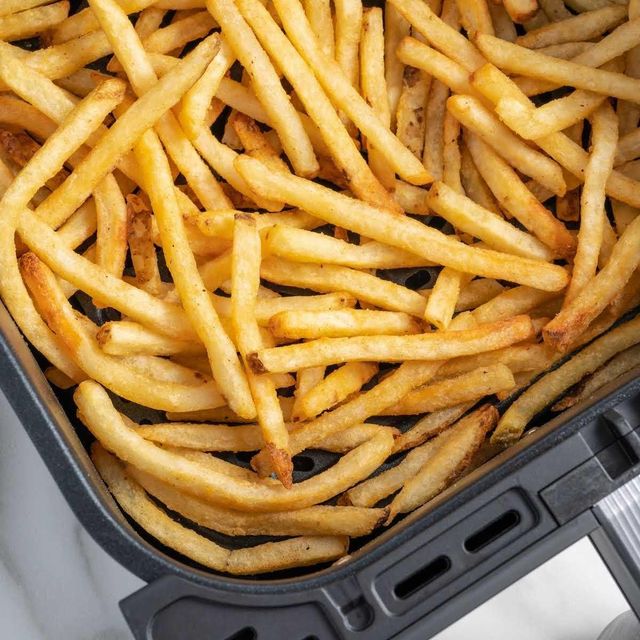 Frozen French Fries Made With 100% Premium Potatoes Ensuring High Taste And Quality - Image 1
