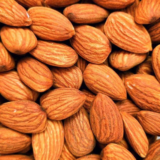 Dried Almonds full of nutrients Fresh Almonds sourced from trusted suppliers for wholesale distribution - Image 3