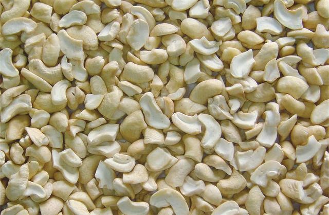 Raw Cashew Nuts Type LWP (Large White Pieces) Form Other Degree of Processing Blanched, Salted - Image 3