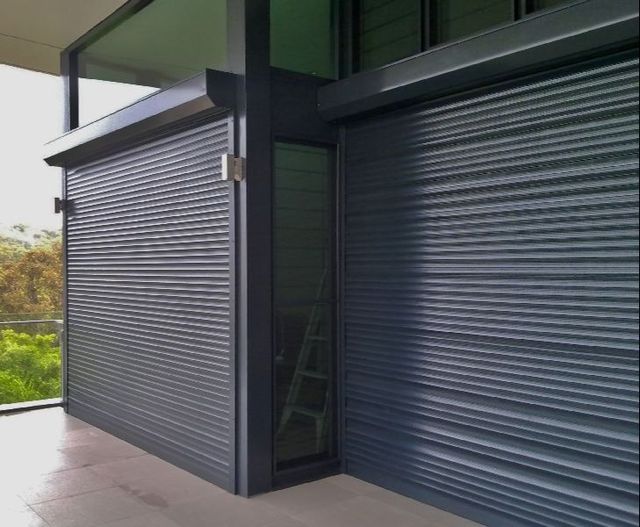 Remote Operated Rolling Shutter Height 9feet Thickness 35mm Style Full Height Material Mild Steel Brand Sandeep Sales Operating Method - Image 4