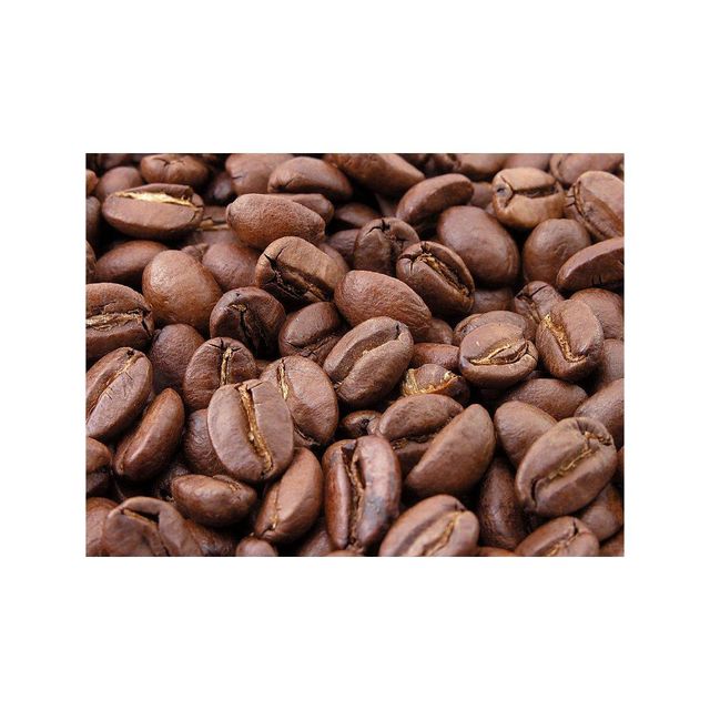 Fresh coffee beans sourced from top coffee growing regions worldwide Arabica coffee beans with mild taste and low acidity profile Robusta coffee beans with strong flavor and high caffeine content Organic coffee beans produced without chemicals or artificial additives - Image 2