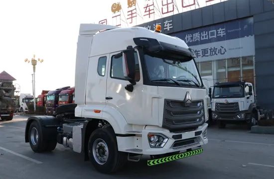Wholesale Best Seller Hot Selling Sitrak 4X2 6wheel Diesel Vechicles Cargo Truck Van Truck for Sale Low Price - Image 2