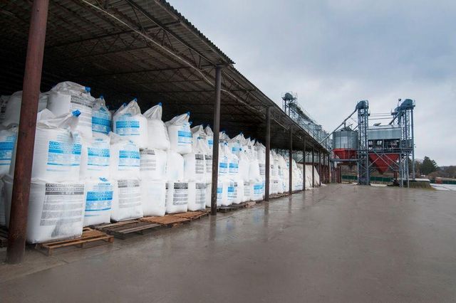Premium Top-Grade Agricultural Urea Fertilizer (46% Nitrogen Content) – High Purity Granular Urea for Enhanced Crop Growth and Yield | Suitable for Rice, Wheat, Maize, Vegetables, Fruits, and General Farming Applications - Image 4
