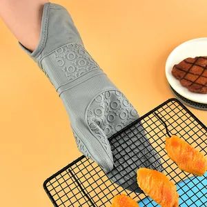 Kitchen Heat Resistance Mats, Slip-Resistant Textured Grip, Black Cooking Gloves Set - Image 2