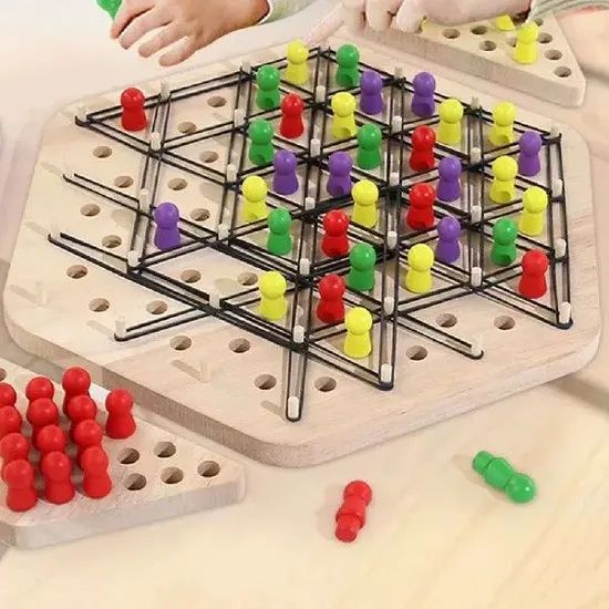 Kids’ Wooden Chain Chess – Interactive Triangle Puzzle for Learning - Image 4
