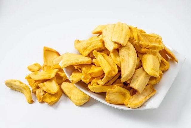 Crispy Dried Jackfruit Chips Ready-to-Eat Tropical Fruit Snack for Wholesale, Bulk & Private Label - Image 4