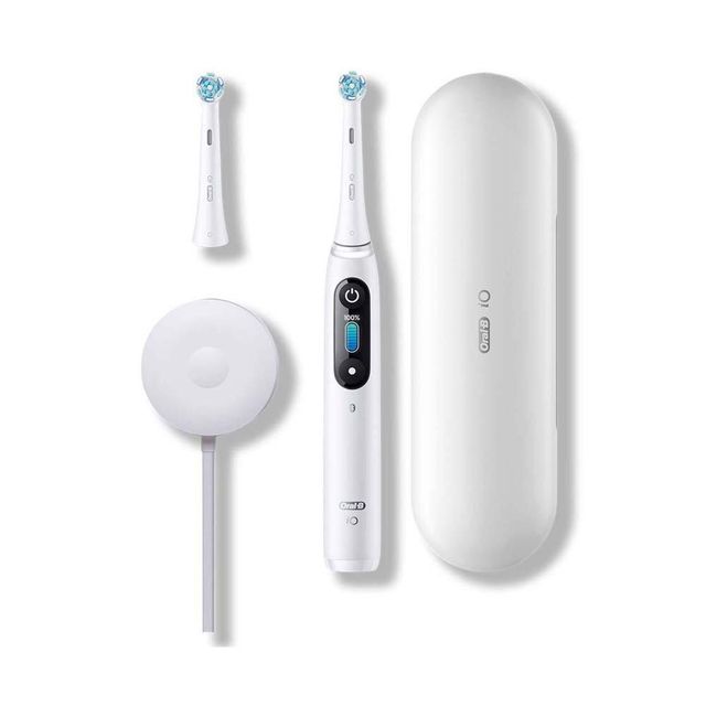 Oral-B iO10 with smart pressure sensor and real-time feedback - Image 2