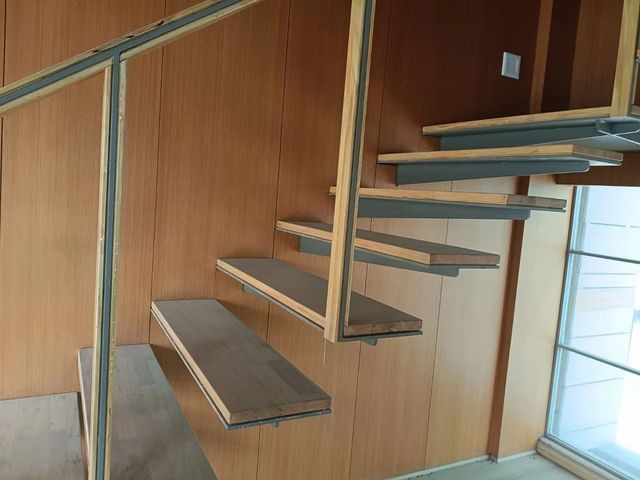 Mild Steel Dog Legged Staircase Railing with Horizontal Bars (750 mm) - Image 1