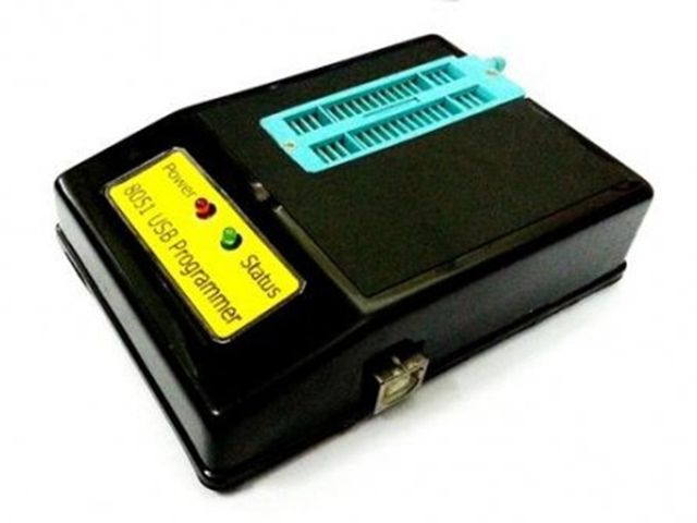 ATMEL USB Programmer Brand Rndmfg Voltage 220V IP Rating IP55 Frequency 50 Hz Packaing Type Box Phase Single Phase Supply Voltage 3 - Image 1