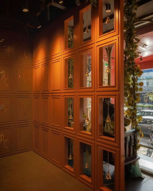 Designer Wooden Wall Partition, 9 Feet Height 9 Feet Finish Pu Paint Color customised Material Hdhmr, Wood Dimension - Image 4