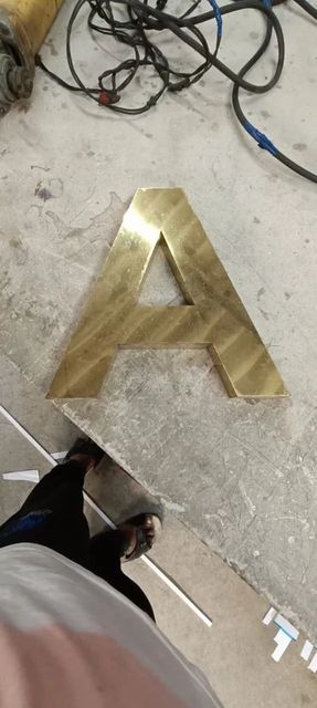 Brass Letters Sign Boards Letter Style 3D Finish Polished Lighting Non Lit Brass Grade CZ108 Letter Thickness 1 mm Mounting Type Wall - Image 5