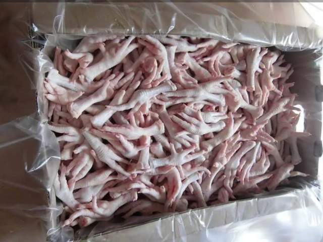 High Quality Frozen Chicken Feet Origin Russia, Worldwide Product Type Meat & Meat Products - Image 1