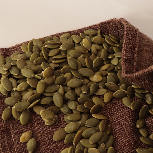 Grade AA Organic Dried Shine Skin Pepita Pumpkin Seed Kernels Green Squash Seed - Image 3