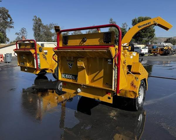 Industrial Tree Branch Wood Chipper Machine for Forestry and Landscaping Use - Image 2