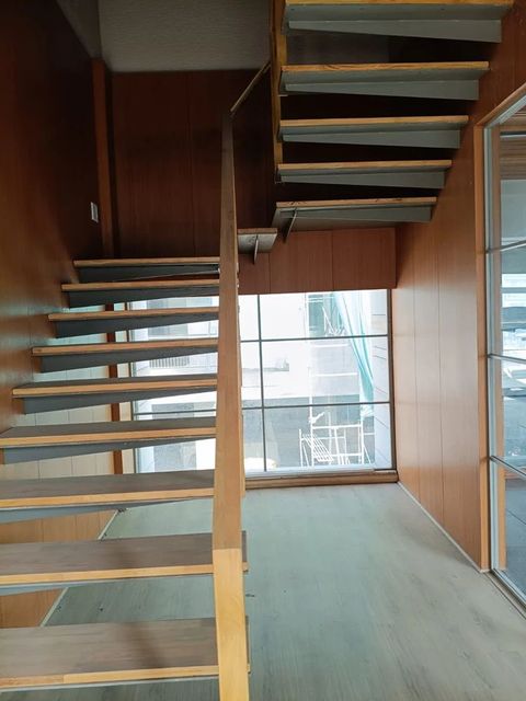 Mild Steel Dog Legged Staircase Railing with Horizontal Bars (750 mm) - Image 2