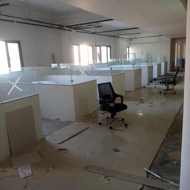 Office Glass Partition Work Height 9 Feet Material Glass Type of Glass Clear Glass Partition Type Sliding - Image 4