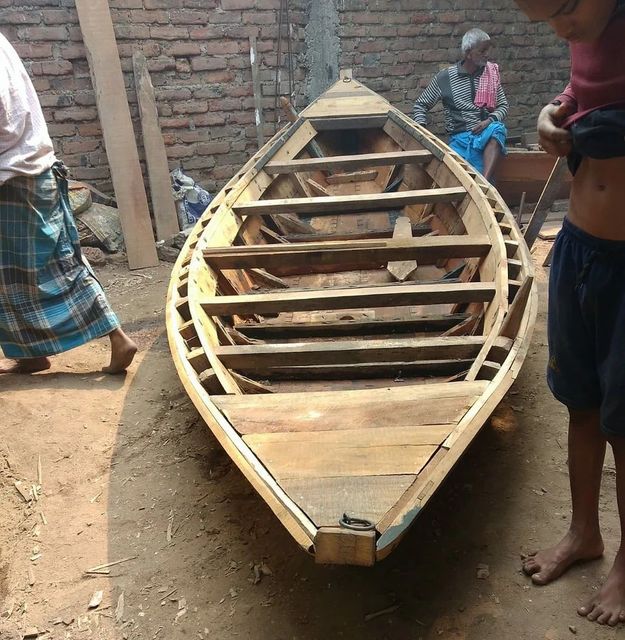 Wooden Rescue Boats (8 Persons Capacity) Durability High Capacity 8 Persons Flotation Property Excellent Material Oak, Mahogany, Cedar, - Image 3