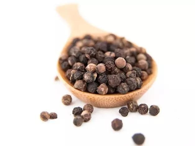 black pepper for industrial food manufacturing high quality spice suitable for seasoning processed foods ready meals snacks and sauces with consistent supply - Image 4