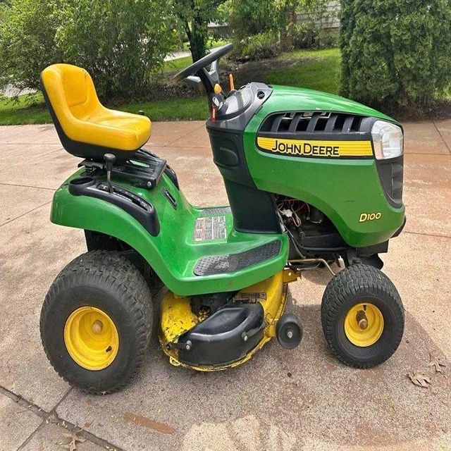 Johnn Deere Riding Lawn Mower 200L Grass Box Self Propelled Petrol 196cc 4-Cycle Engine Rotary Blade Cutting - Image 4