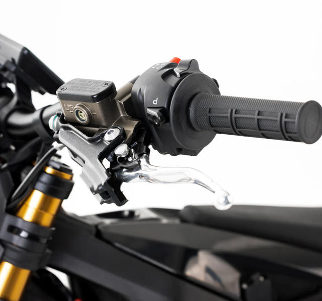 2026 Arctic Leopard XE PRO R Electric Dirt Bike /Surron/ Ultra bee/ Eride pro - Image 3